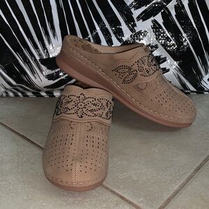 Tan and Black Mules with Comfortable Slip-On Design